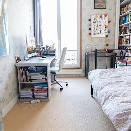 Spacious In The Heart Of Париж