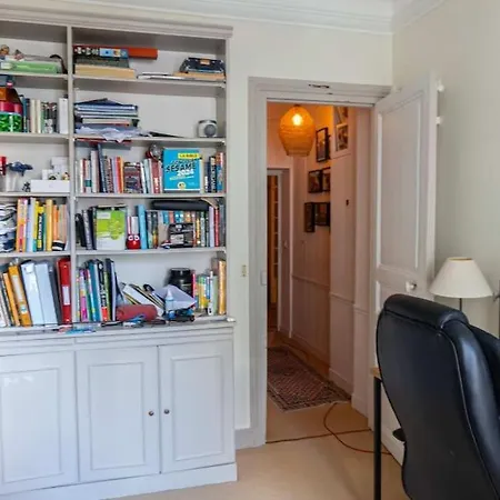 Spacious In The Heart Of * Париж